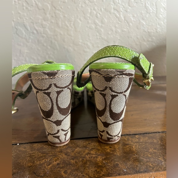 Coach Neon Green Platform Wedge in Size 5.5 - Picture 7 of 14